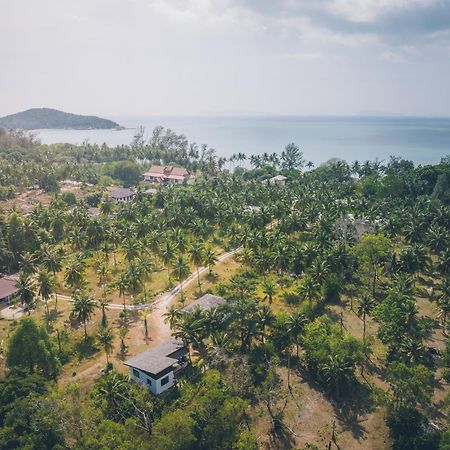 Anahata Resort Lipa Noi Buitenkant foto