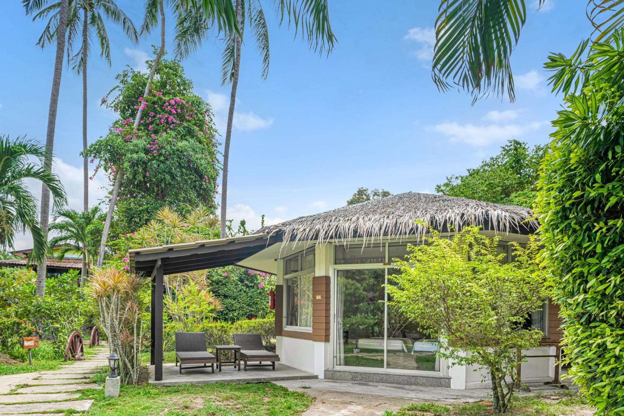 Anahata Resort Lipa Noi Buitenkant foto