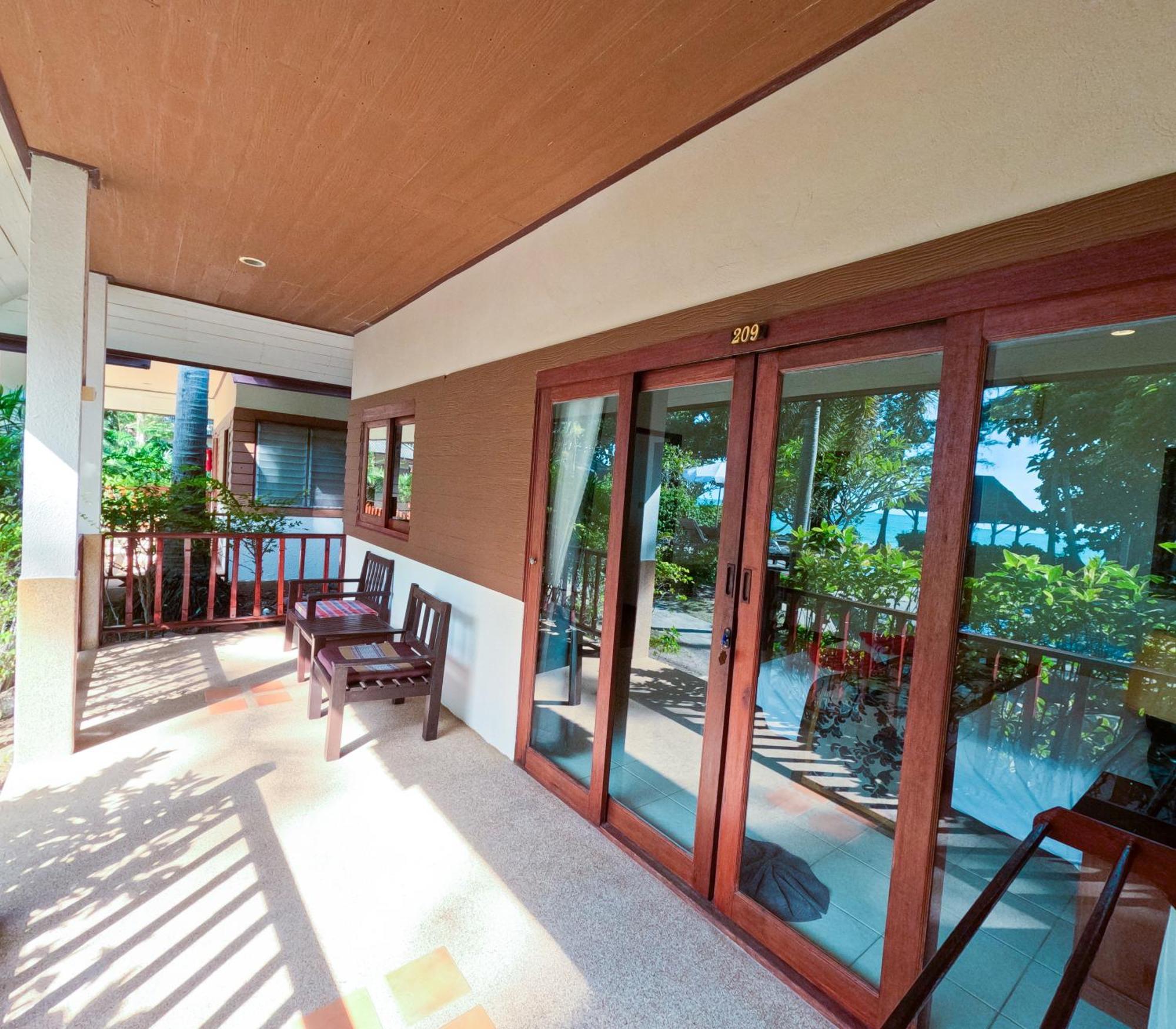 Anahata Resort Lipa Noi Buitenkant foto