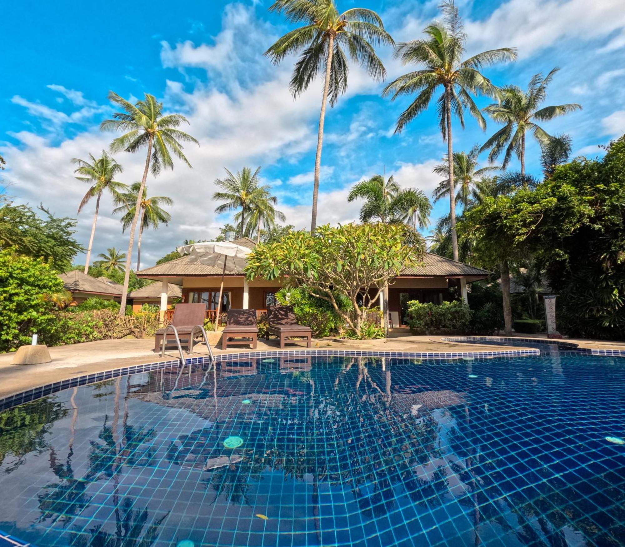 Anahata Resort Lipa Noi Buitenkant foto