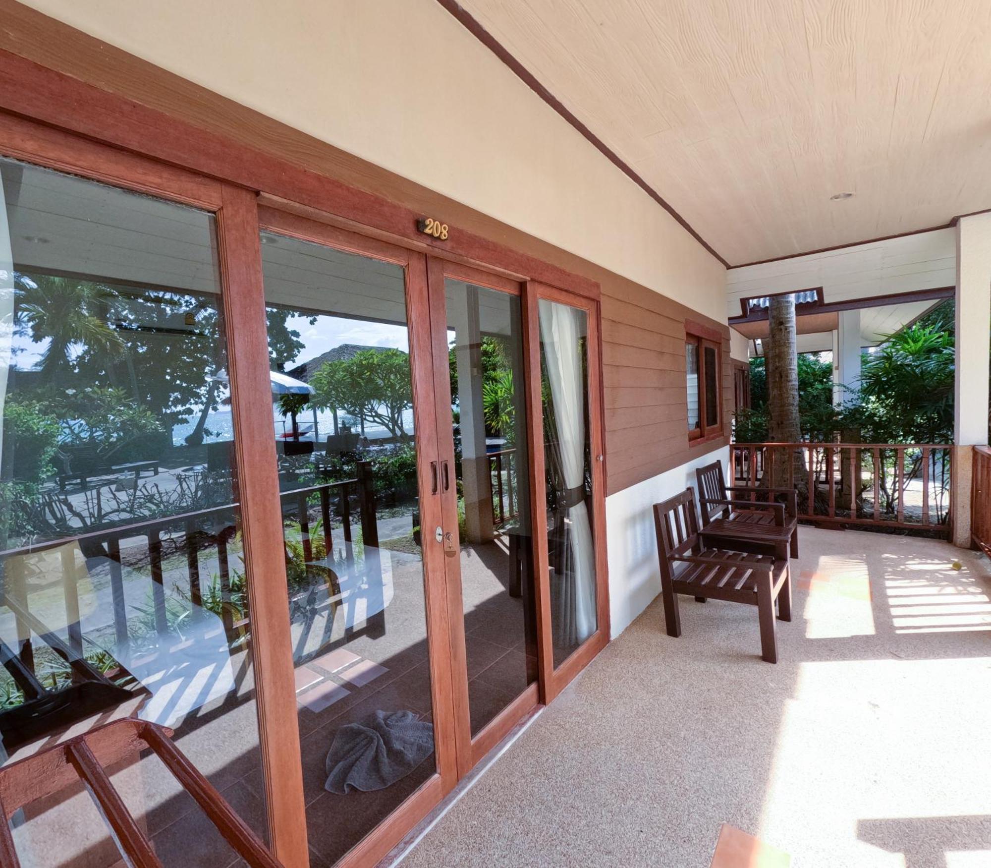 Anahata Resort Lipa Noi Buitenkant foto