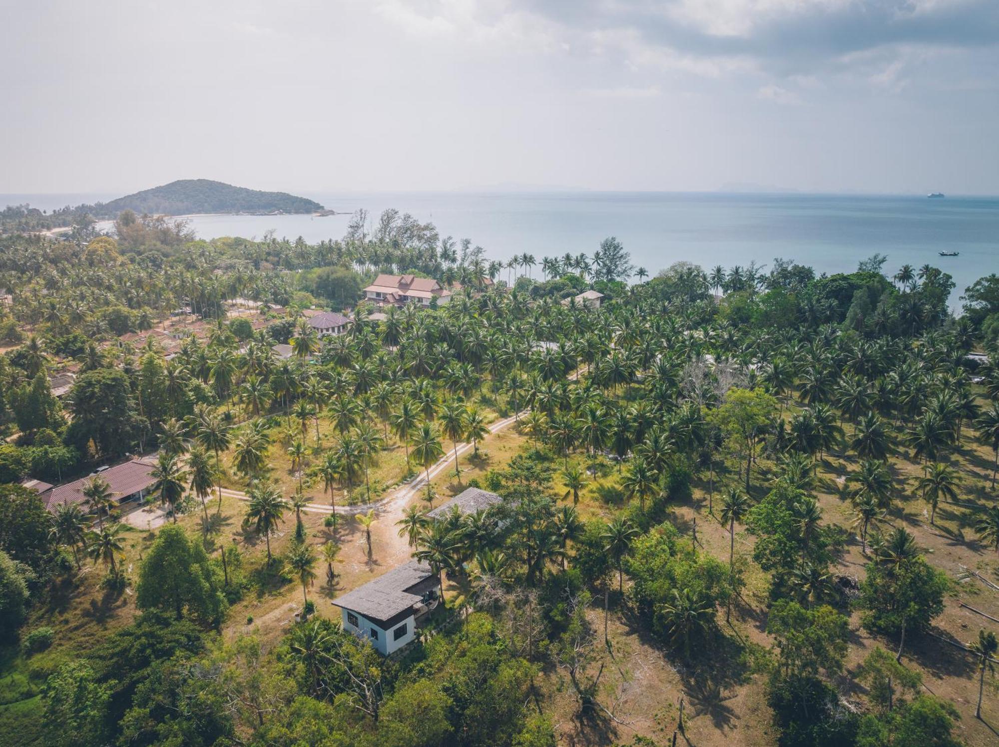 Anahata Resort Lipa Noi Buitenkant foto