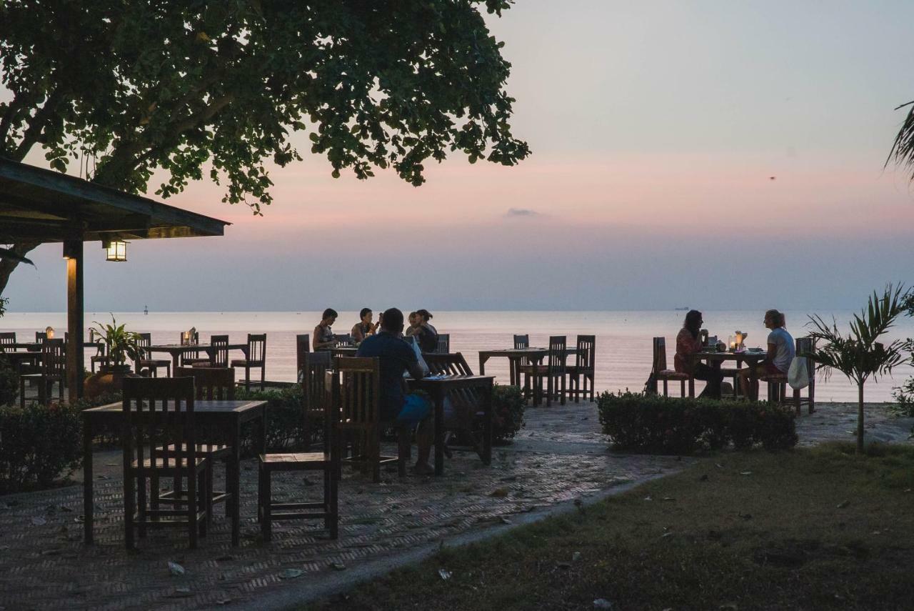 Anahata Resort Lipa Noi Buitenkant foto